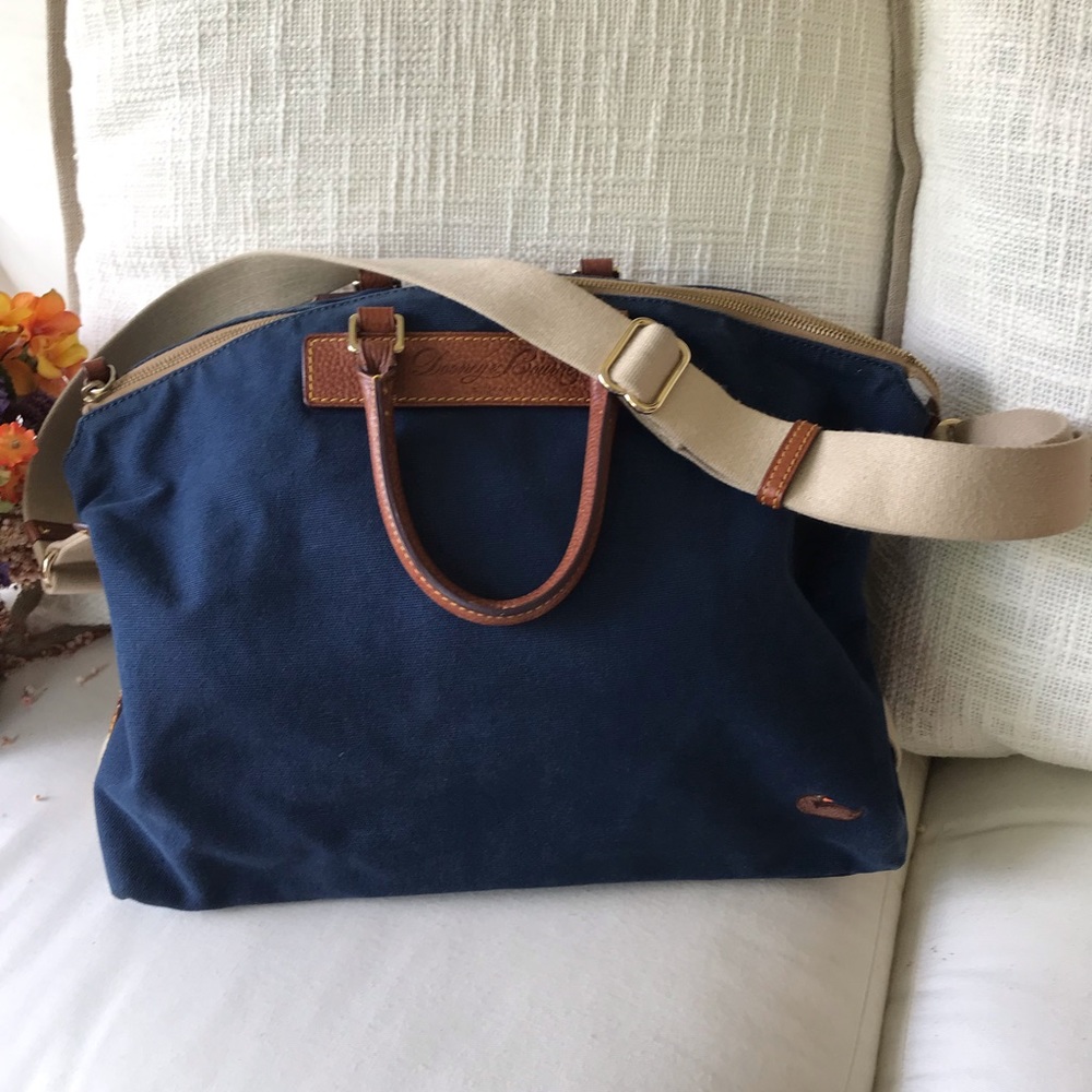 Dooney & Bourke handbag blue